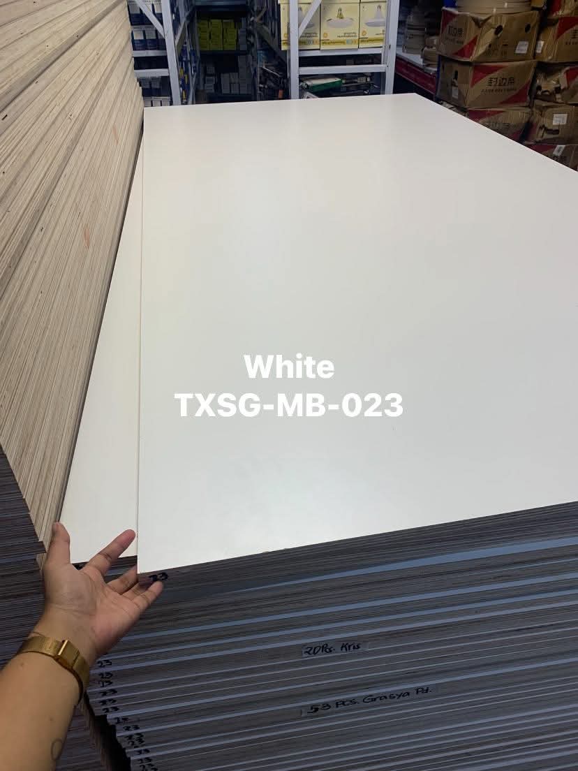 MB -023 Warm White