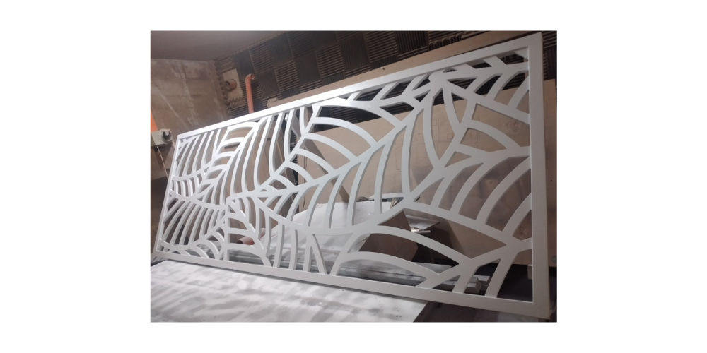4x8 WALL DECOR  12mm Marine PLywood NO PAINT